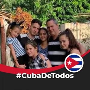 Meet your Posher, Efrain